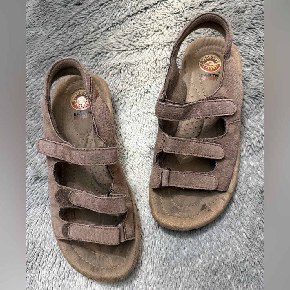 Earth Spirit Tan Leather walking Sandals